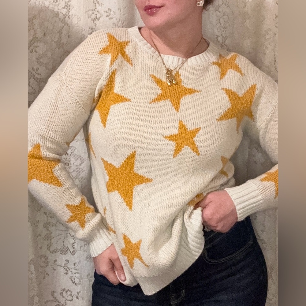 Star Sweater - Picture 2 of 11